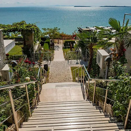 Apartment Comfortable With Sea View In Dolce 2 By Menada Sveti Vlas